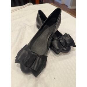 Charleston Shoe Co. Charlotte Black Satin Bow Leather Flats Size 41